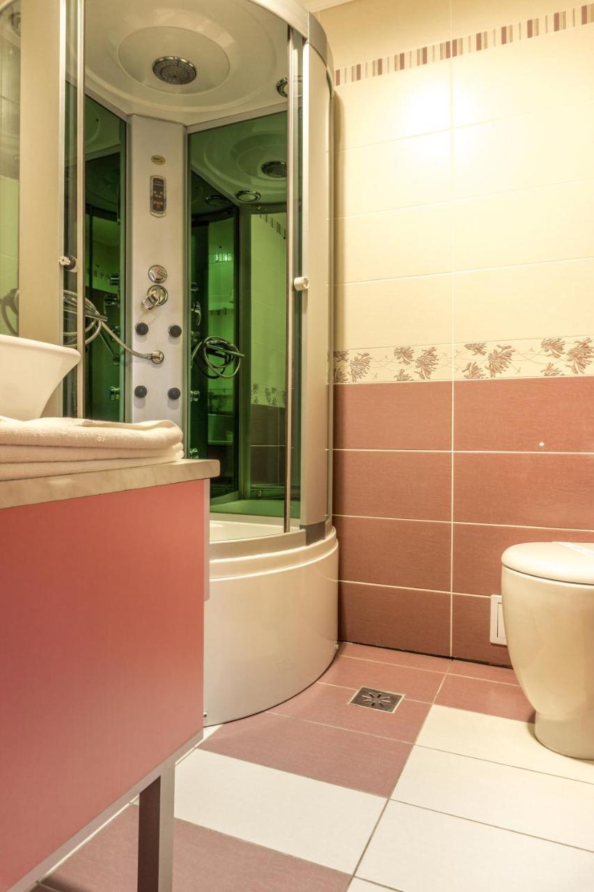 Hotel Ferdinand Haţeg Eksteriør bilde